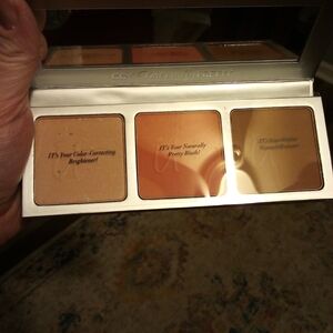 IT Cosmetics Naturally Pretty Face Palette